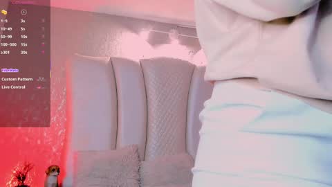 Natalia online show from 05/23/26, 02:17