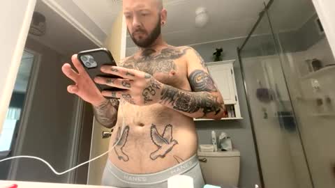 Snapshot of natti_daddy chatting on 04/16/26, 10:01 Nattidaddy online show from 04/16/26, 10:01