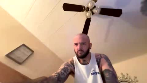 Snapshot of natti_daddy chatting on 04/21/26, 02:51 Nattidaddy online show from 04/21/26, 02:51