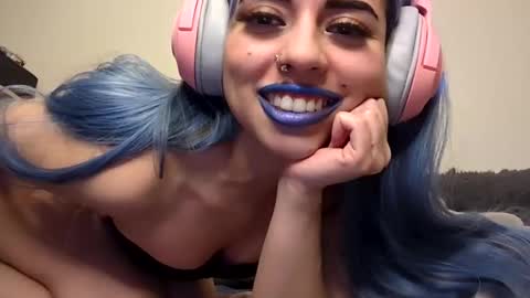Snapshot of natty_astrid chatting on 02/04/25, 01:48 Natalia online show from 02/04/25, 01:48