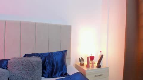 Nathalie online show from 04/13/26, 07:08