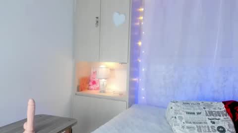 NATALIA online show from 11/27/25, 04:14