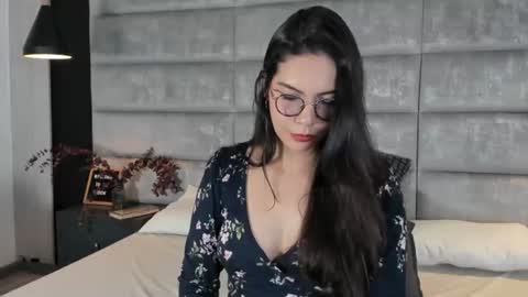 Natty Trainor online show from 08/04/26, 10:56