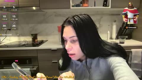 NATTY FIERROS online show from 12/24/24, 04:19