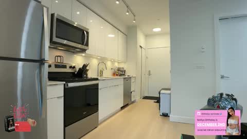 Snapshot of nattywithoutdaddy chatting on 11/04/25, 05:45 NATTY FIERROS online show from 11/04/25, 05:45