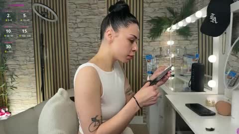 NATTY FIERROS online show from 01/07/26, 06:54