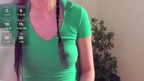 Snapshot of natural_form chatting on 10/15/25, 07:08 peach online show from 10/15/25, 07:08