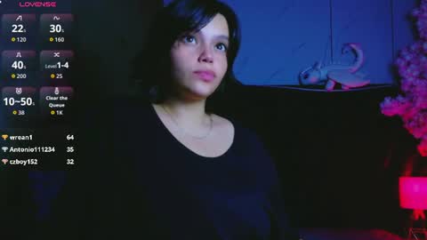 Snapshot of naturaltitss_ chatting on 07/03/26, 07:42 Gwen online show from 07/03/26, 07:42