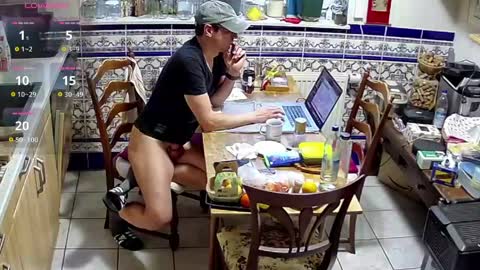 Nature online show from 04/15/26, 05:42