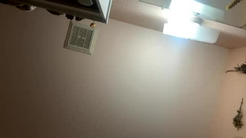 naturebabe666 online show from 07/04/26, 10:43