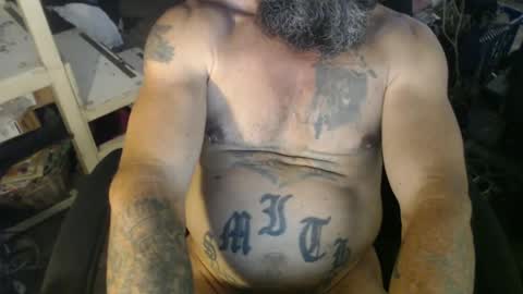 Snapshot of naturenaked chatting on 01/09/25, 07:10 NatureNaked online show from 01/09/25, 07:10