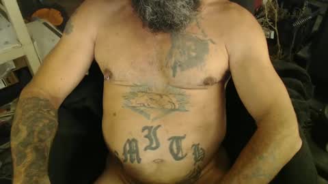 Snapshot of naturenaked chatting on 01/19/25, 07:58 NatureNaked online show from 01/19/25, 07:58