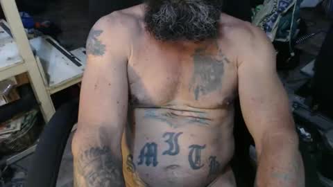 Snapshot of naturenaked chatting on 10/14/25, 11:44 NatureNaked online show from 10/14/25, 11:44