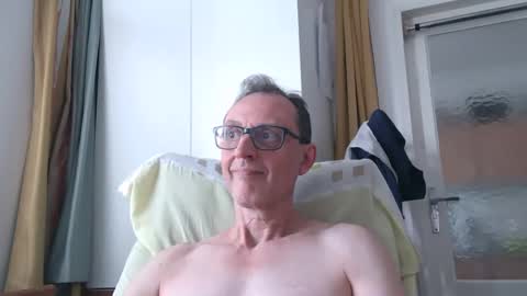 naturista25 online show from 05/27/26, 01:30