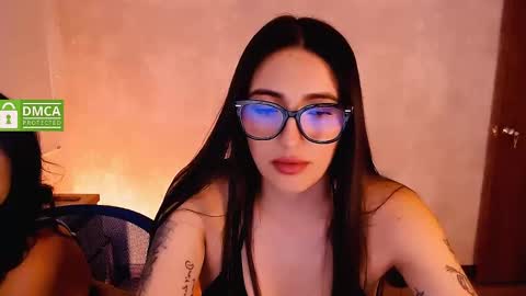 Natalia  Valeria online show from 02/04/25, 08:06