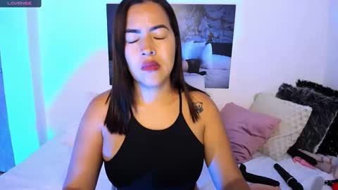 Snapshot of naty_07 chatting on 02/10/25, 11:45 Natalia online show from 02/10/25, 11:45