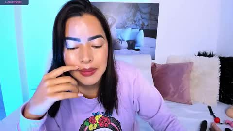 Snapshot of naty_07 chatting on 02/27/25, 01:28 Natalia online show from 02/27/25, 01:28