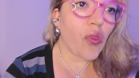 Snapshot of naty__mature_ chatting on 11/08/25, 07:01 Nataly online show from 11/08/25, 07:01