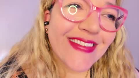 Snapshot of naty__mature_ chatting on 12/03/25, 04:16 Nataly online show from 12/03/25, 04:16