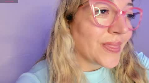 Nataly online show from 04/16/26, 09:39