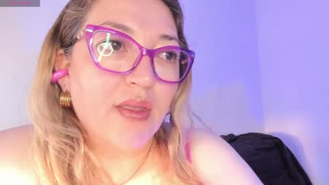 Snapshot of naty__mature_ chatting on 06/04/26, 06:36 Nataly online show from 06/04/26, 06:36