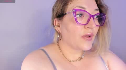 Snapshot of naty__mature_ chatting on 06/20/26, 07:05 Nataly online show from 06/20/26, 07:05