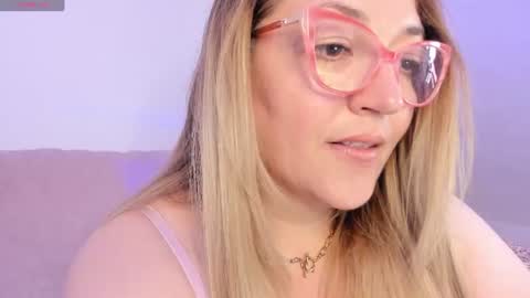 Snapshot of naty__mature_ chatting on 07/01/26, 05:34 Nataly online show from 07/01/26, 05:34