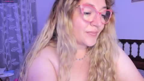 Snapshot of naty__mature_ chatting on 07/05/26, 04:19 Nataly online show from 07/05/26, 04:19