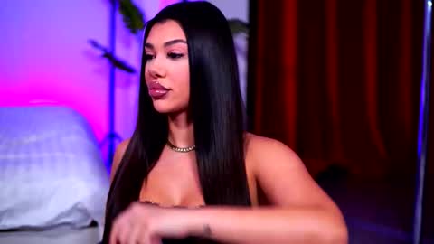 Naty online show from 11/02/25, 10:17