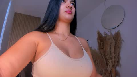 Naty Ferrer online show from 10/18/25, 11:00