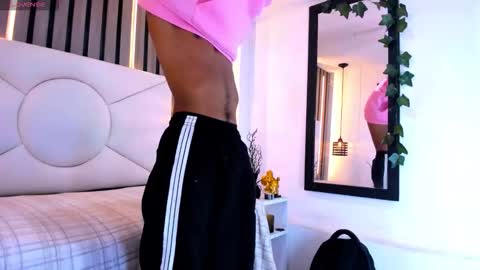 natzuki_ online show from 03/12/26, 11:16