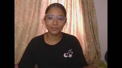 Snapshot of natzurit chatting on 12/05/25, 04:47 Natzu online show from 12/05/25, 04:47