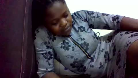 Snapshot of naughty011 chatting on 12/15/24, 04:48 nauhgty011 online show from 12/15/24, 04:48