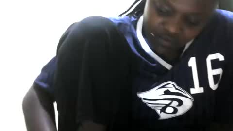 Snapshot of naughty011 chatting on 12/25/24, 03:17 nauhgty011 online show from 12/25/24, 03:17