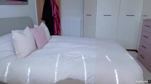 Bex currently on maternity leave online show from 03/26/26, 11:27