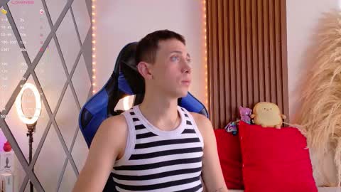 Snapshot of naughty__chris chatting on 09/16/25, 12:39 Christopher Chris online show from 09/16/25, 12:39