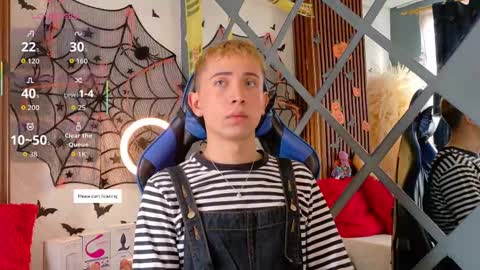 Snapshot of naughty__chris chatting on 10/16/25, 01:01 Christopher Chris online show from 10/16/25, 01:01