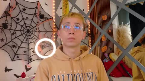 Snapshot of naughty__chris chatting on 10/24/25, 11:39 Christopher Chris online show from 10/24/25, 11:39