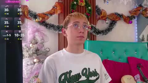 Snapshot of naughty__chris chatting on 11/18/25, 12:42 Christopher Chris online show from 11/18/25, 12:42