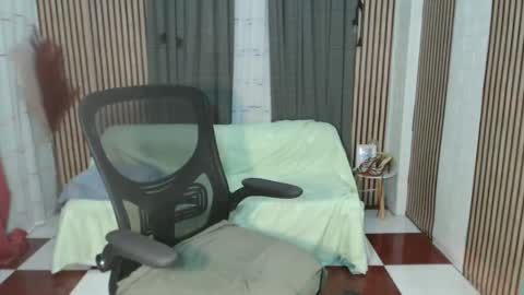 Jelay online show from 02/24/25, 04:05