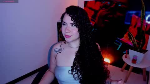 Snapshot of naughty_butt chatting on 09/18/25, 04:31 Megan online show from 09/18/25, 04:31