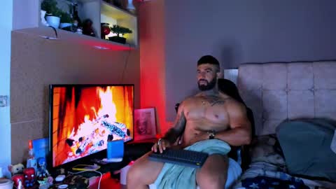 Snapshot of naughty_dominant chatting on 12/06/24, 07:43 Miller online show from 12/06/24, 07:43