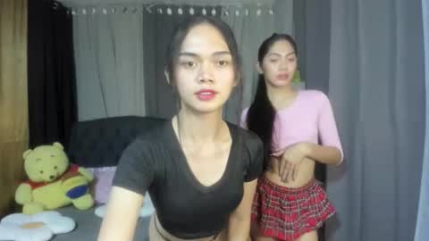 Snapshot of naughty_emmats chatting on 11/15/25, 09:00 emma online show from 11/15/25, 09:00