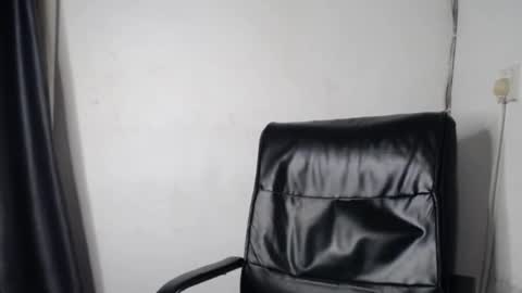 Zoey online show from 11/23/25, 07:13