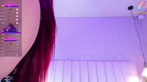 Snapshot of naughty_flower18 chatting on 12/26/24, 11:03 Flor online show from 12/26/24, 11:03