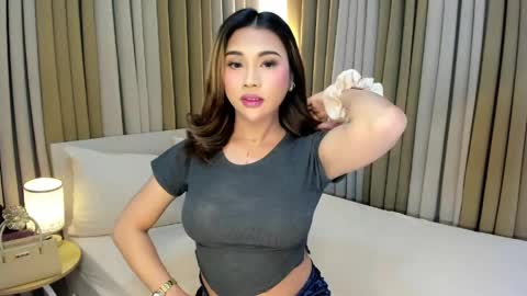 naughty_hunk_yuki online show from 04/16/26, 09:39