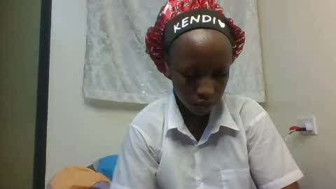 Snapshot of naughty_kesh chatting on 07/12/26, 09:33 kesh online show from 07/12/26, 09:33