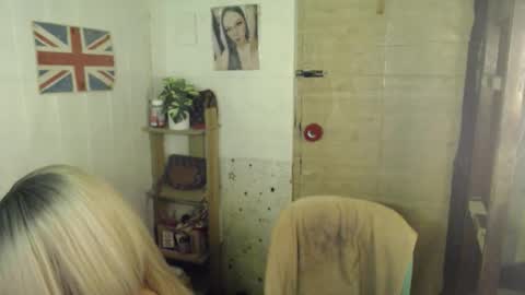 alexa online show from 10/05/25, 02:32