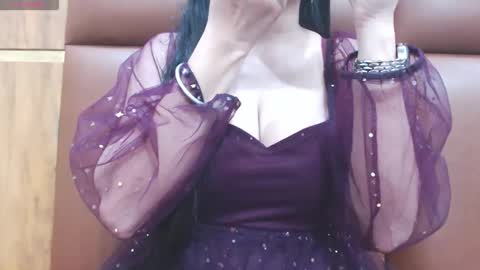 Snapshot of naughty_love489696 chatting on 12/13/25, 08:25 riya online show from 12/13/25, 08:25