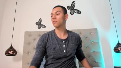 naughty_mike_01 online show from 01/05/25, 07:39